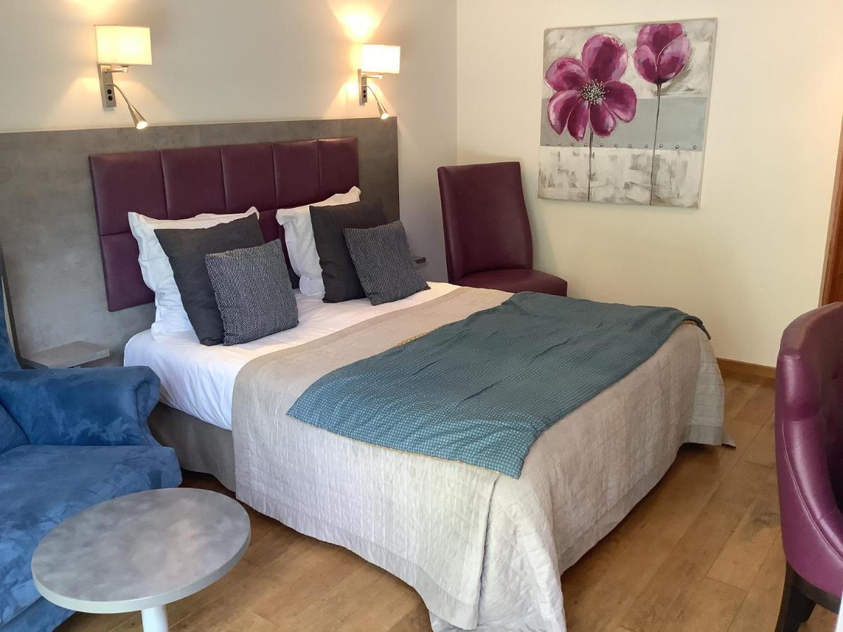 Hotel Monet La Riviere-Saint-Sauveur Bagian luar foto
