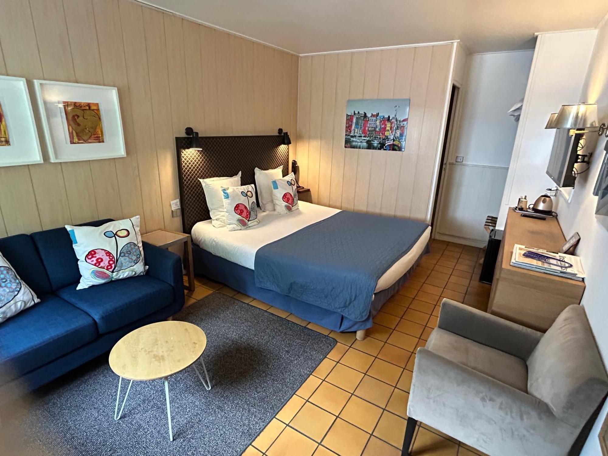 Hotel Monet La Riviere-Saint-Sauveur Bagian luar foto